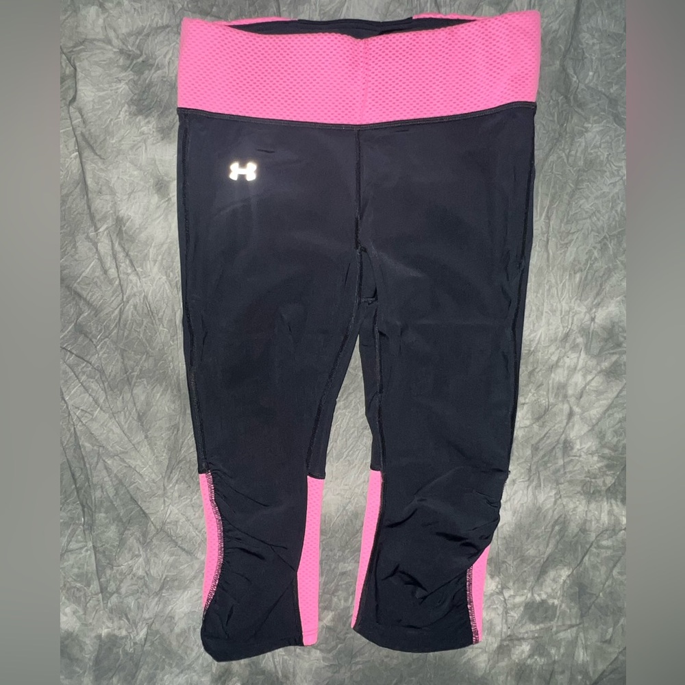 Under Armour capri workout leggings size medium